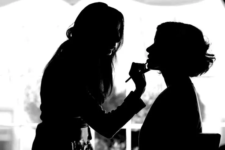 Merlinliz beautician performing a facial treatment